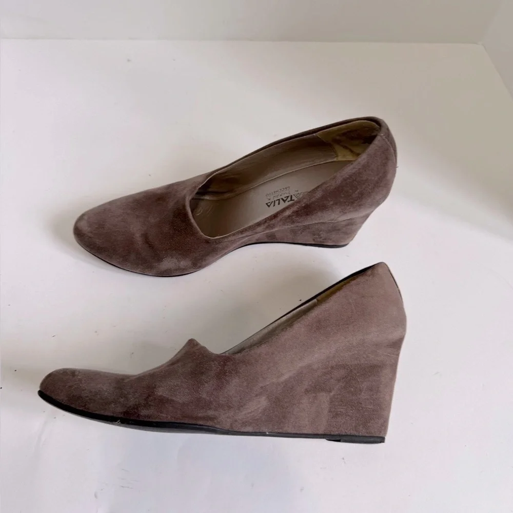 Aquatalia Women's Brown Suede Wedge Pumps Size 9